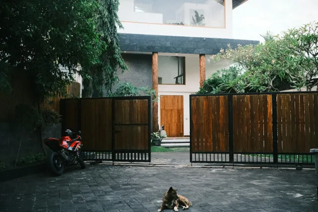 Pagar dan carport rumah